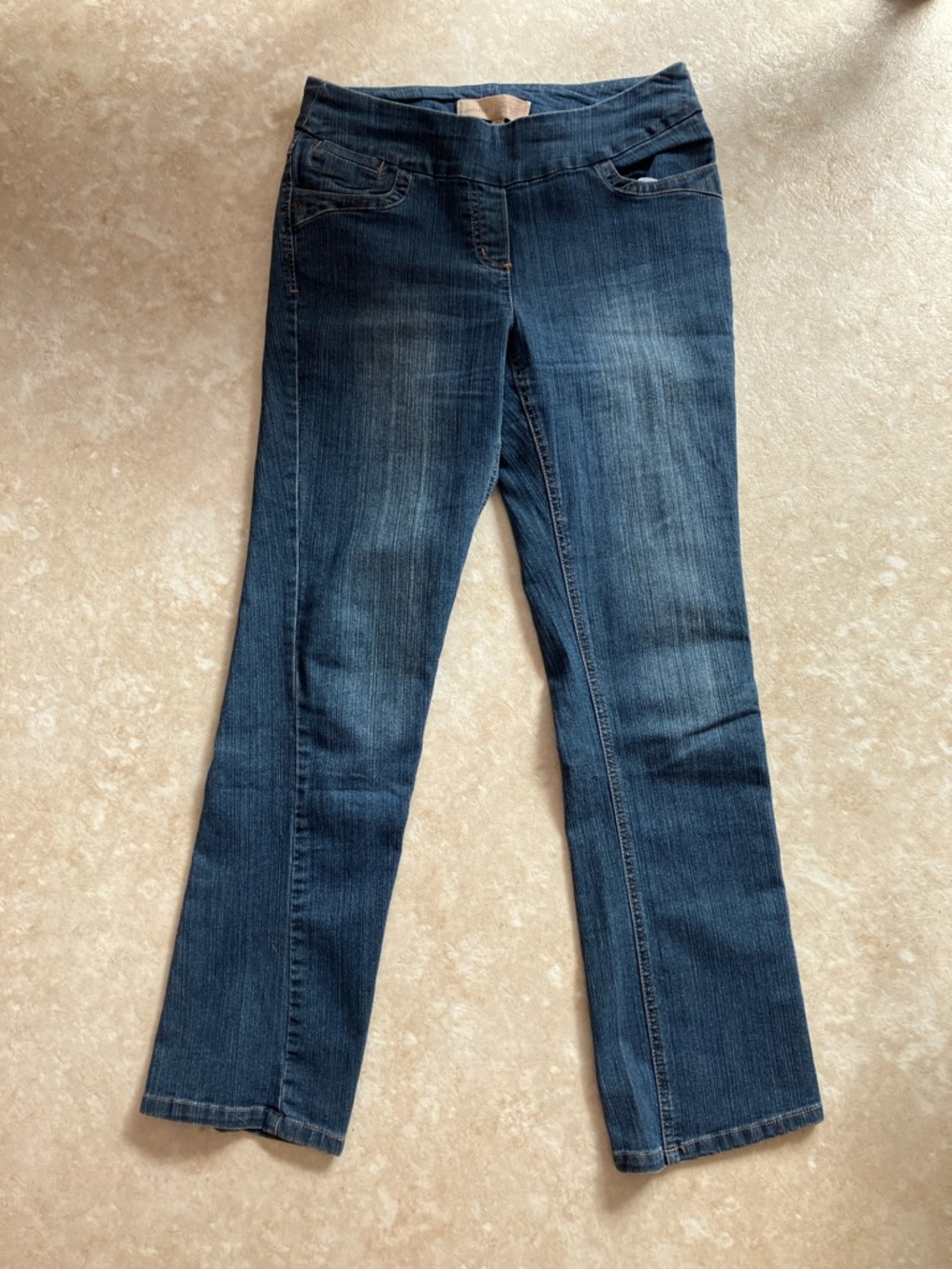 Reitmans Contrast Women’s Medium/Dark Blue Boot Cut Stretch Jeans